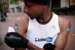 10 grandes errores que puedes estar comentiendo en tu perfil de LinkedIn - Tener una foto equivocada