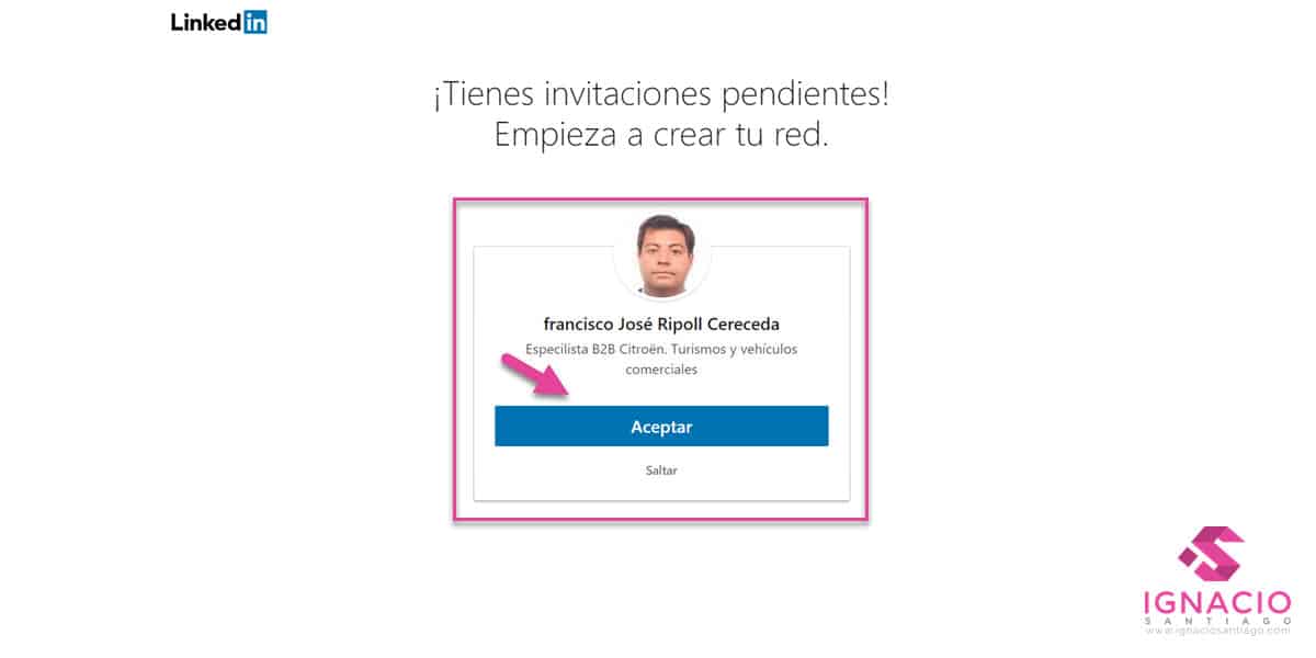 como crear cuenta profesional linkedin español aceptar invitaciones pendientes