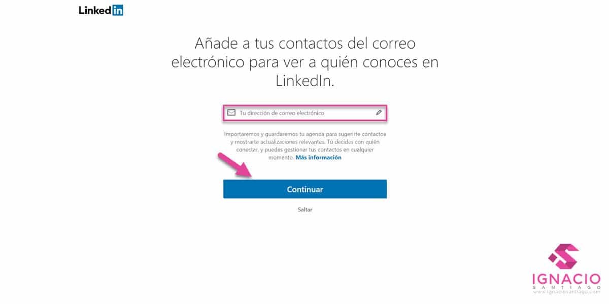 como crear cuenta profesional linkedin español añadir contactos correo electronico